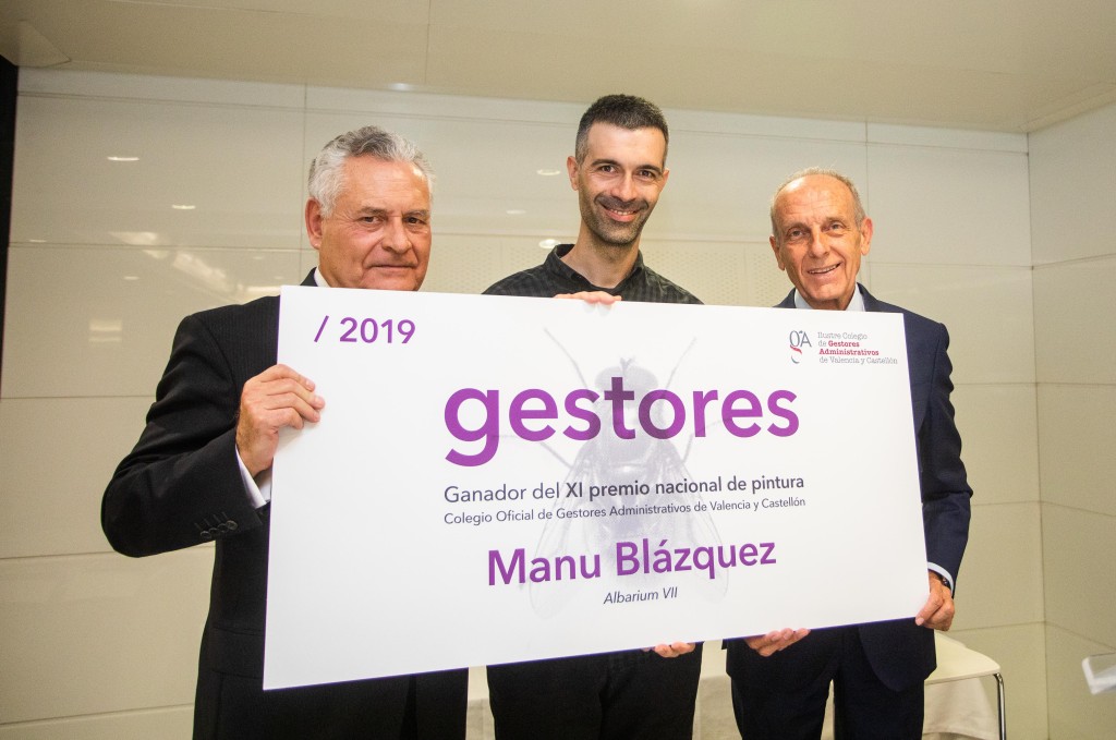 Manu Blázquez junto a Joaquín Giner y Jorge Seguí.